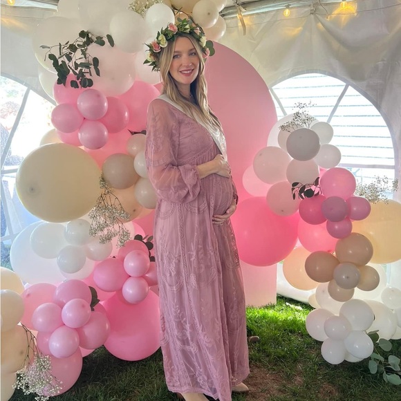 Meet your Posher, Brittney - Picture 2 of 6